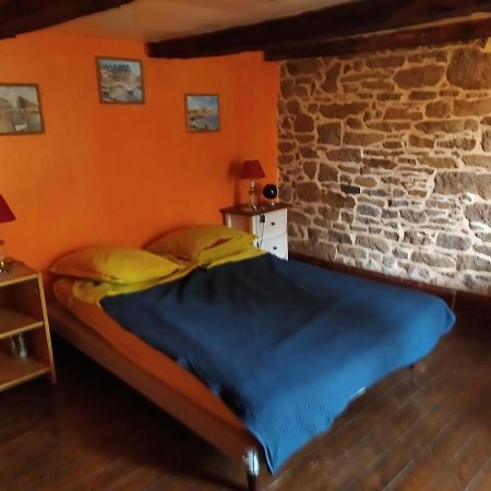 Maison En Granit Bleue Lanhelin Luaran gambar