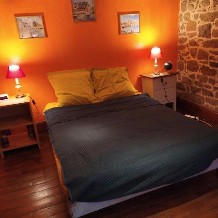 Maison En Granit Bleue Lanhelin Luaran gambar