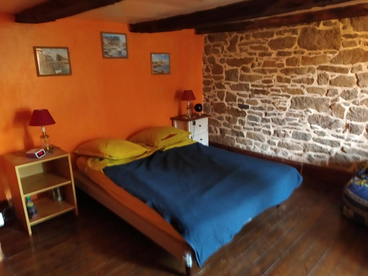 Maison En Granit Bleue Lanhelin Luaran gambar